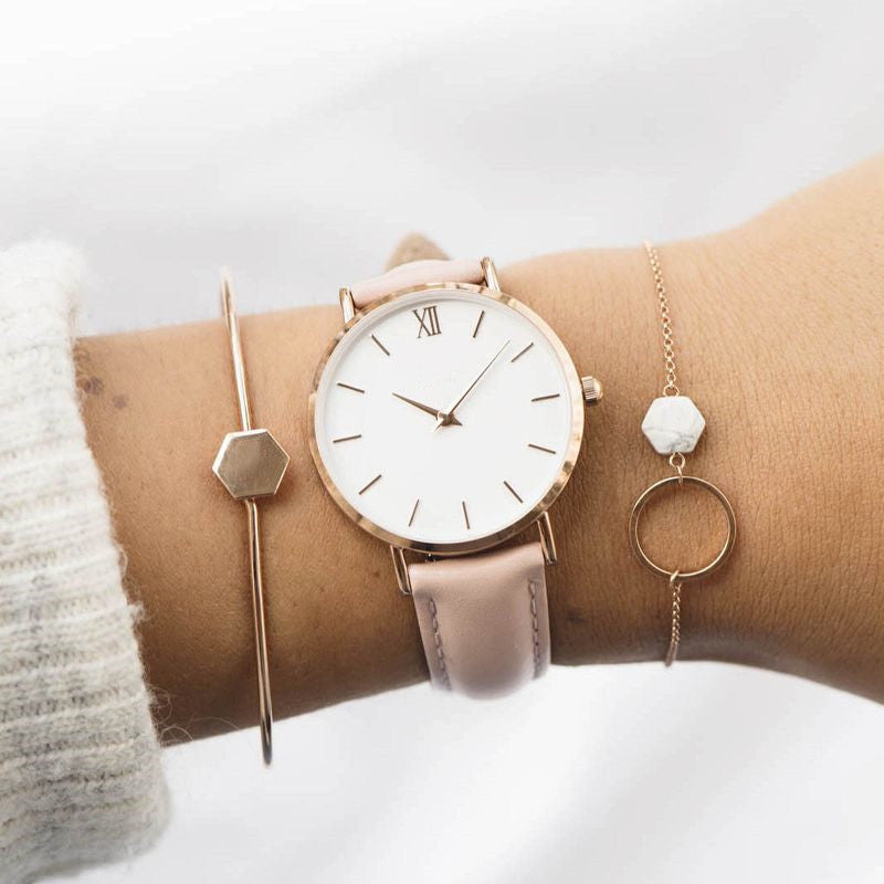 Fashion Women’s Leather Quartz Watch – Elegant Ladies Wristwatch with Stylish Design