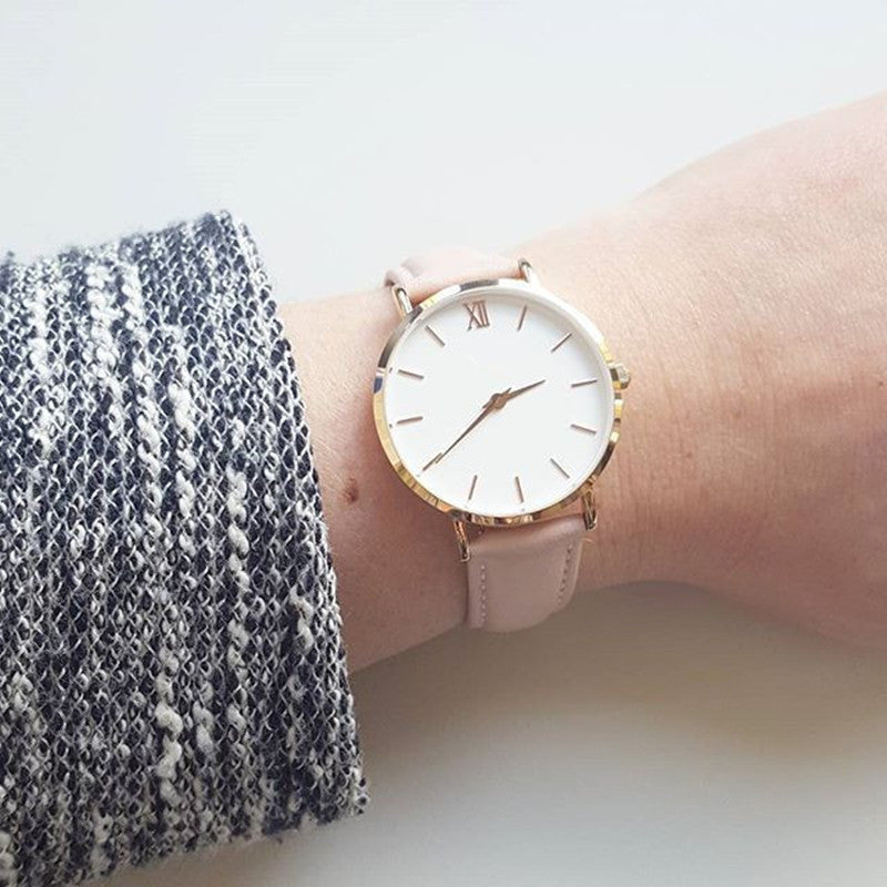 Fashion Women’s Leather Quartz Watch – Elegant Ladies Wristwatch with Stylish Design