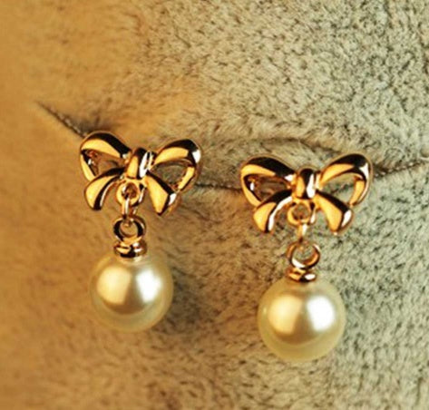 Heart-Shaped Zircon Bow Pearl Earrings – Hypoallergenic Elegant Jewelry for Women