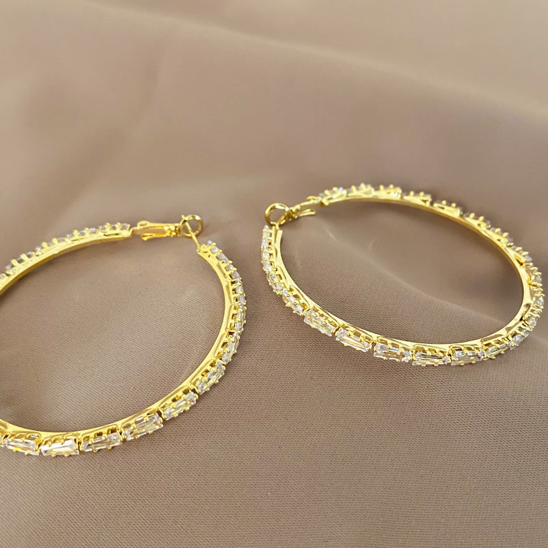 Luxury Diamond-Encrusted Big Circle Earrings – Shiny Advanced Design for Women