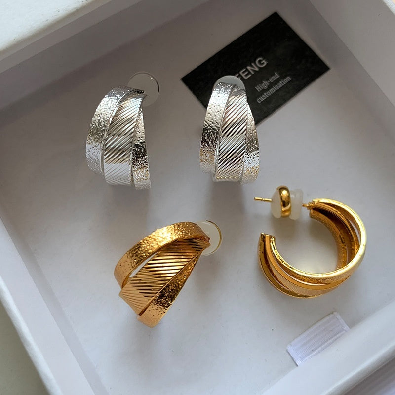 Elegant Gold and Silver Women’s Earrings – Classic Stylish Fashion Jewelry