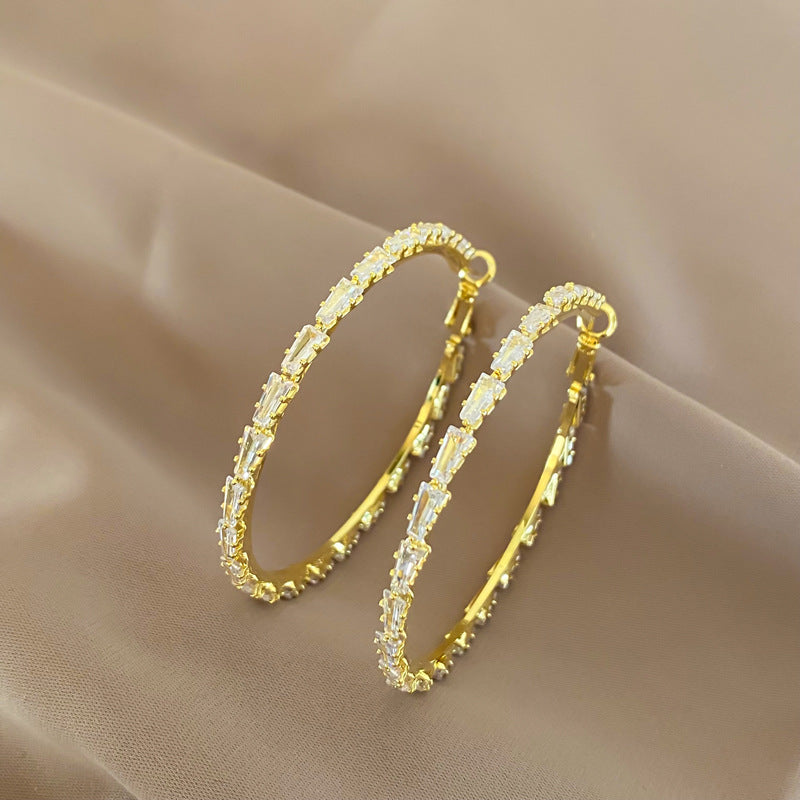 Luxury Diamond-Encrusted Big Circle Earrings – Shiny Advanced Design for Women
