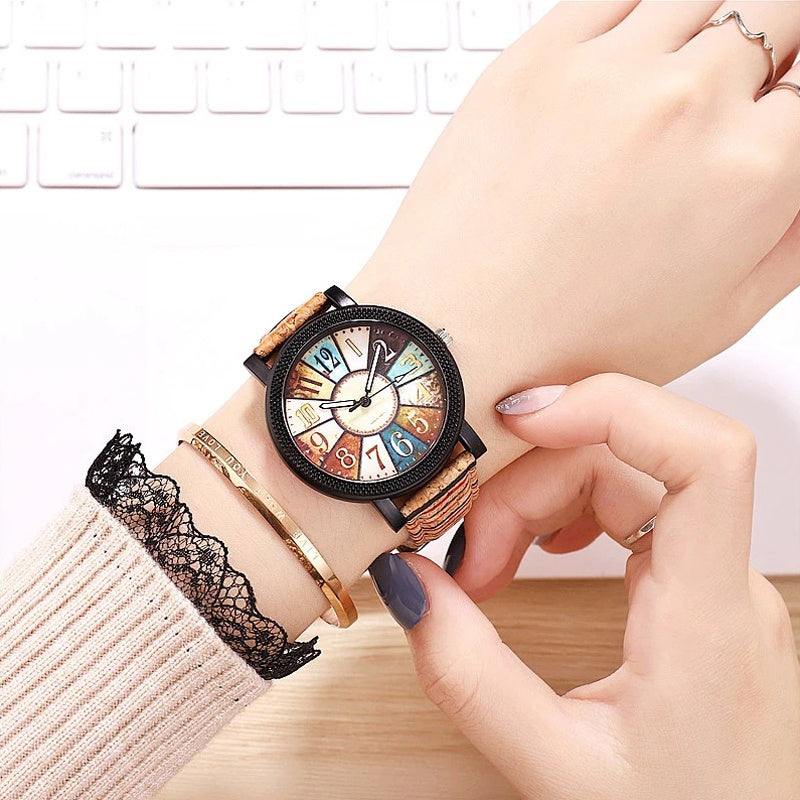 Casual Vintage Leather Women’s Quartz Wrist Watch – Stylish Gift Clock