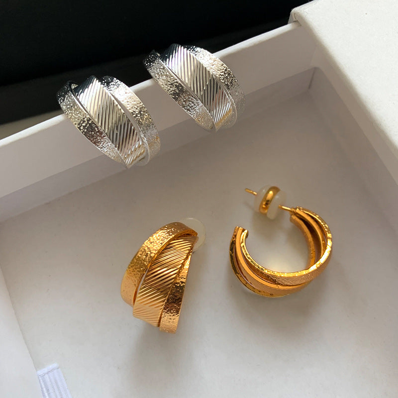 Elegant Gold and Silver Women’s Earrings – Classic Stylish Fashion Jewelry