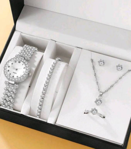 Diamond Women’s Watch – Luxury Fashion Rhinestone Quartz Bracelet Wristwatch